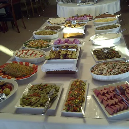 Capraz Holiday Otel Bozcaada