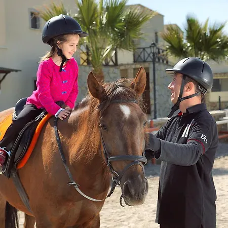 Otel Capraz Holiday Bozcaada