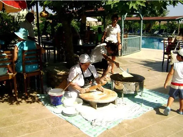 Capraz Holiday 호텔