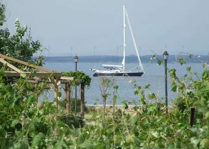 Capraz Holiday 호텔