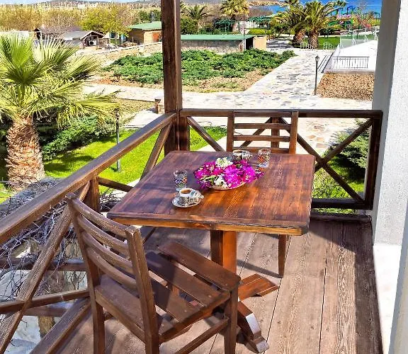 Capraz Holiday 호텔 *